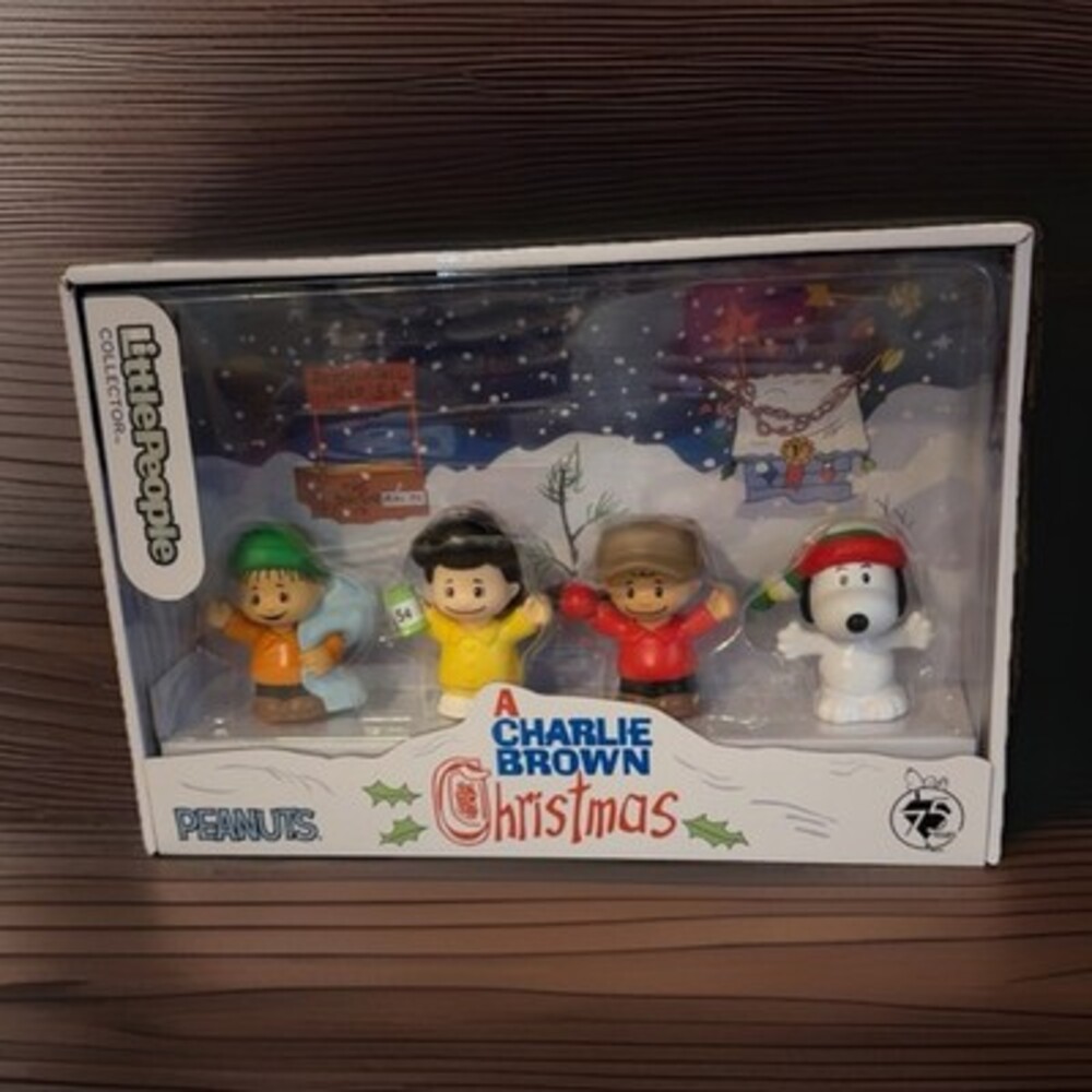 Fisher Price Little People Collector Peanuts Snoopy Charlie Brown Christmas NEW